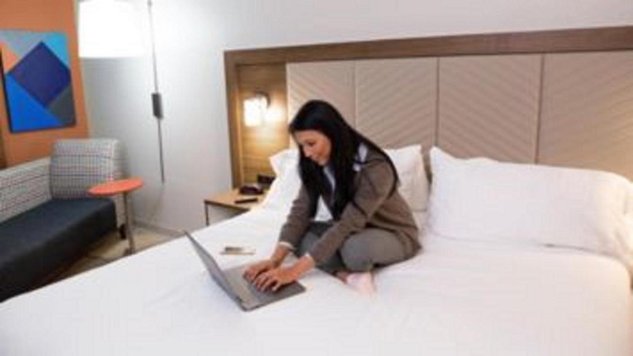 Holiday Inn Express Pune Pimpri By Ihg Luaran gambar